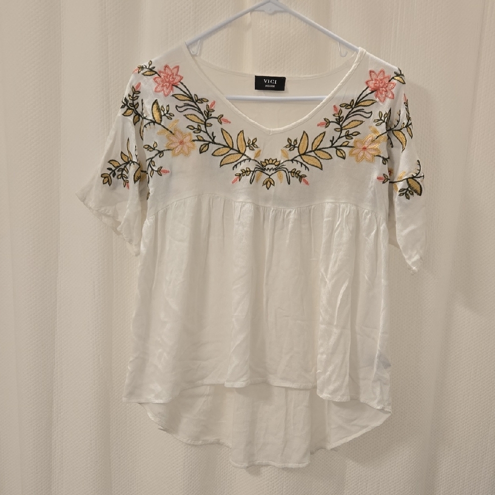 Vici Ivory Blouse with Colorful Floral Design